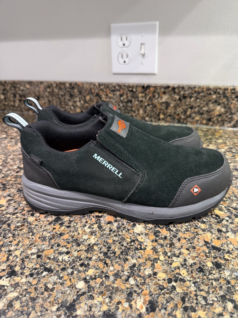 Merrell ladies 8 steel toe Slip-On Suede Comfort Shoe